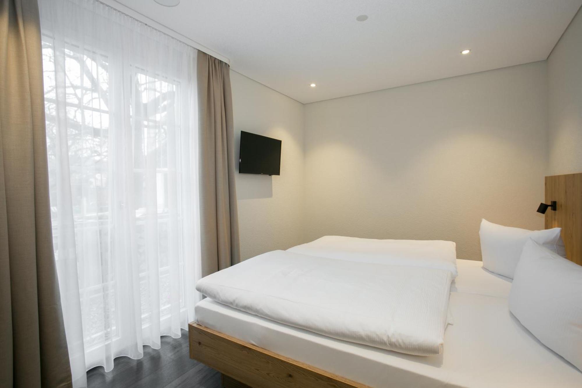 Hotel-Gasthaus Engel Luttingen Laufenburg Kamer foto